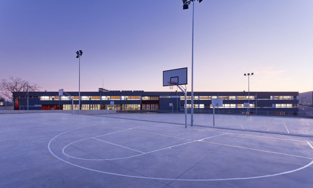 emba_ie-to-primary-school-torello_15F