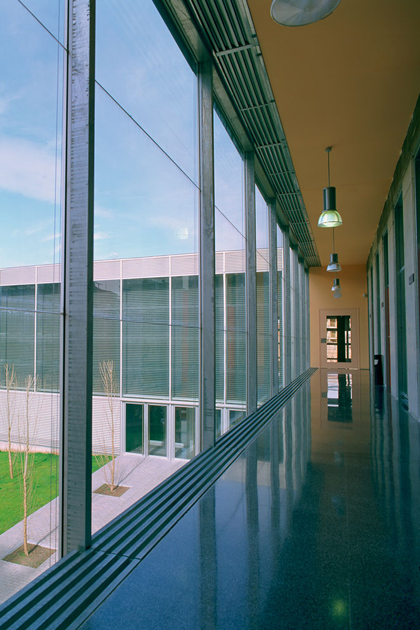 emba_qu-technological-center-upc_09F-420X630