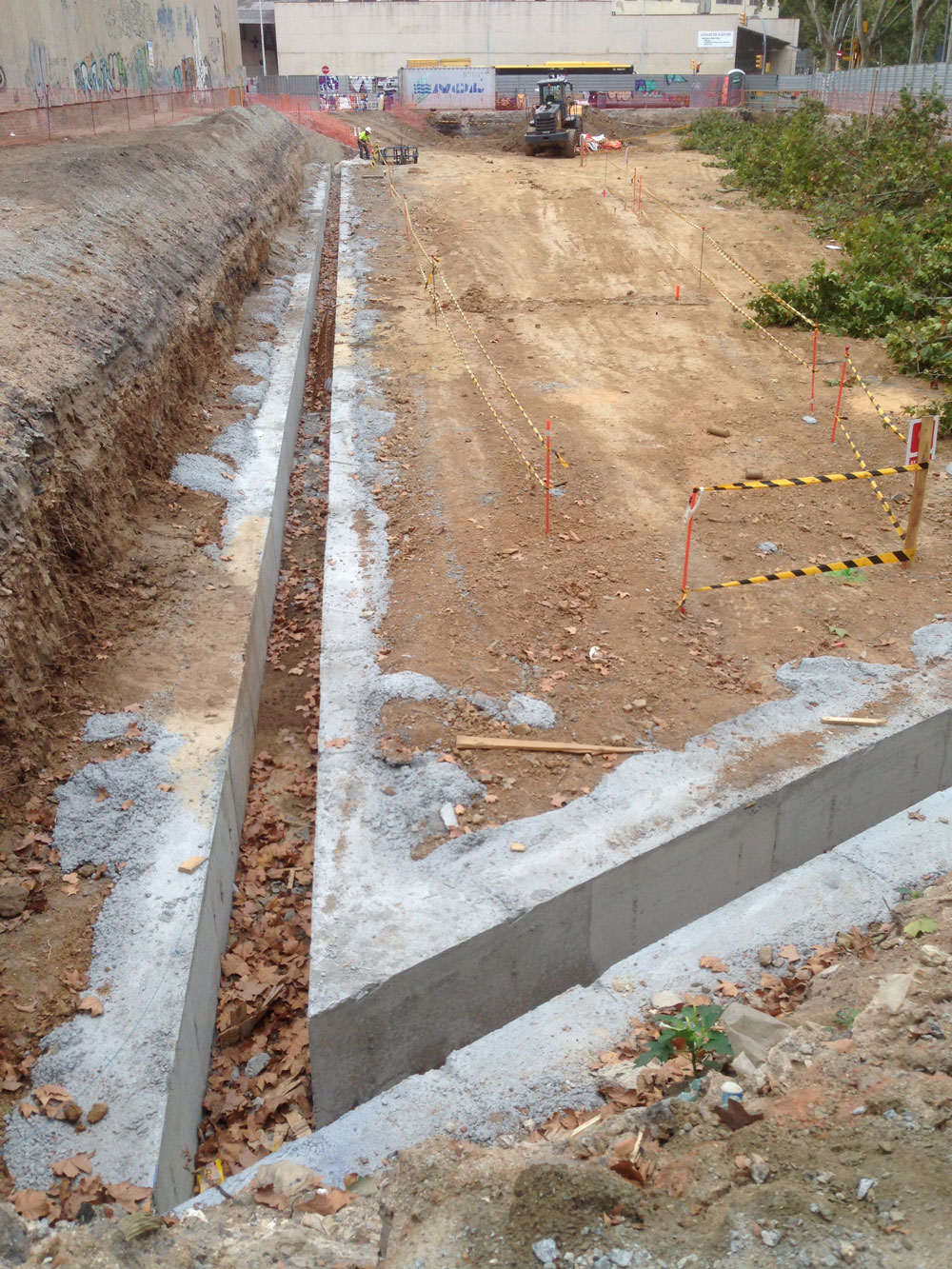 EMBA_JP_131003_05_WorkInProgress