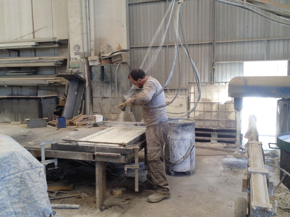 EMBA_JP_140429_07_WorkInProgress