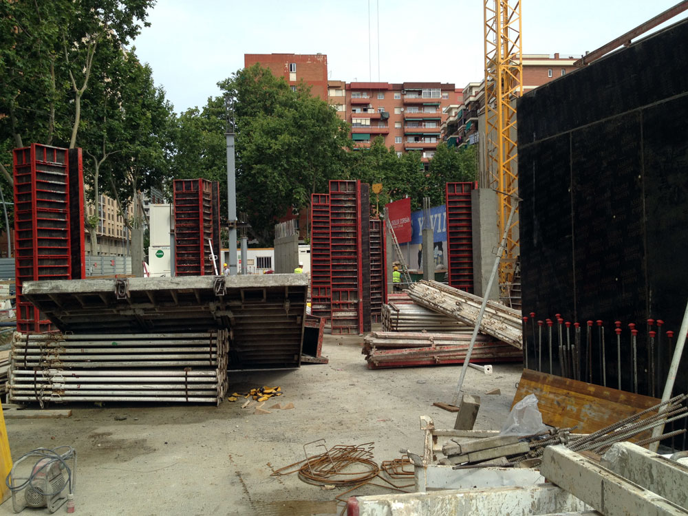 EMBA_JP_140527_07_WorkInProgress